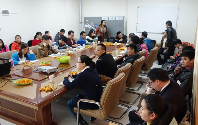 目前天度客戶(hù)沙龍已順利舉行4期，我們將一直秉承全公益、凈干貨、不推銷(xiāo)產(chǎn)品的理念，助力天度新老客戶(hù)開(kāi)展網(wǎng)絡(luò )營(yíng)銷(xiāo)和移動(dòng)互聯(lián)網(wǎng)營(yíng)銷(xiāo)。